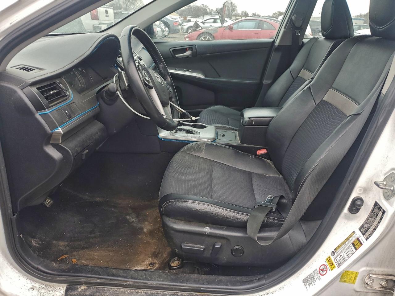 2013 TOYOTA CAMRY L photo 7