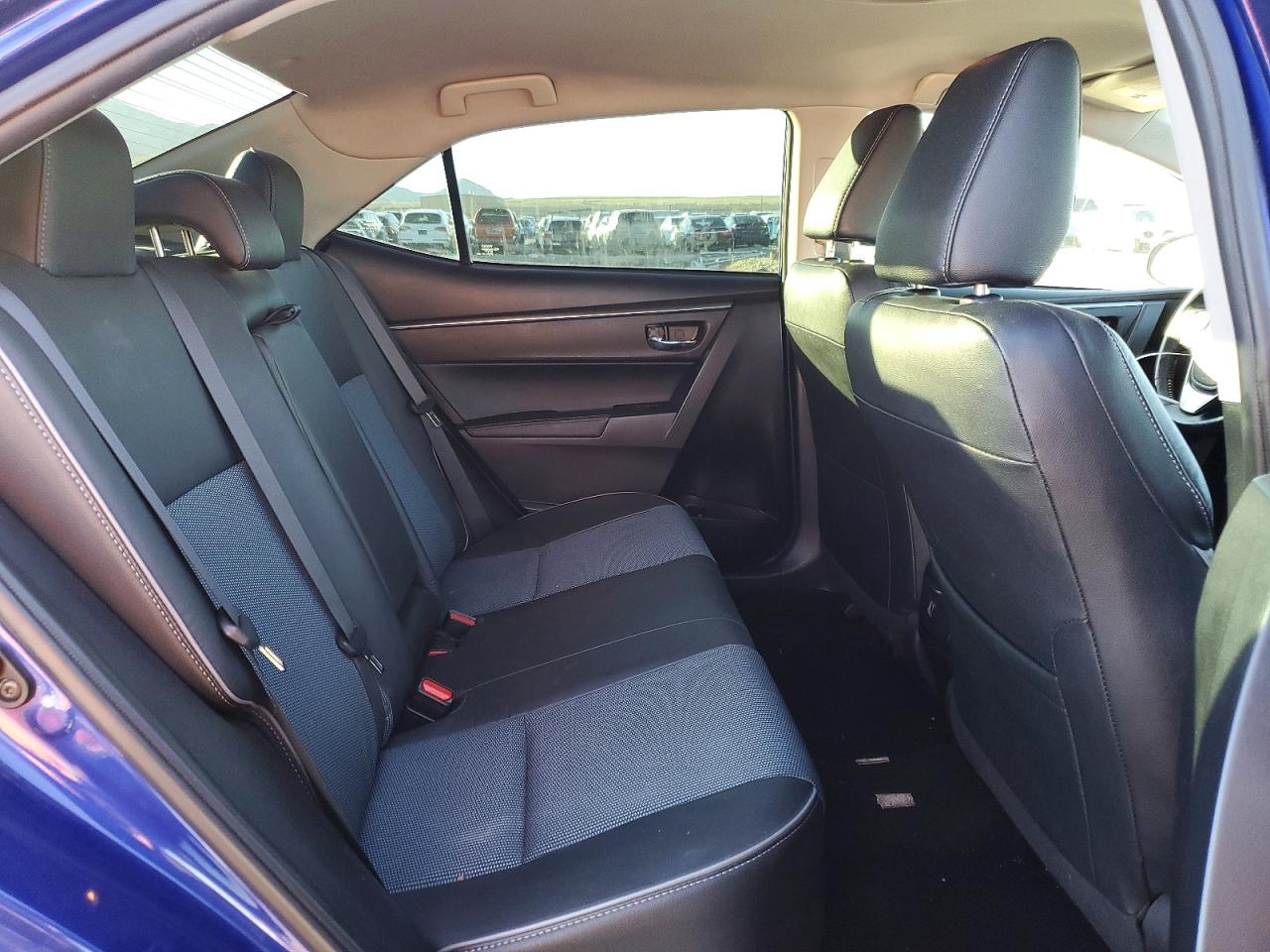 2015 TOYOTA COROLLA L photo 10