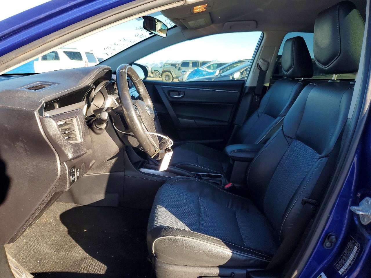 2015 TOYOTA COROLLA L photo 7