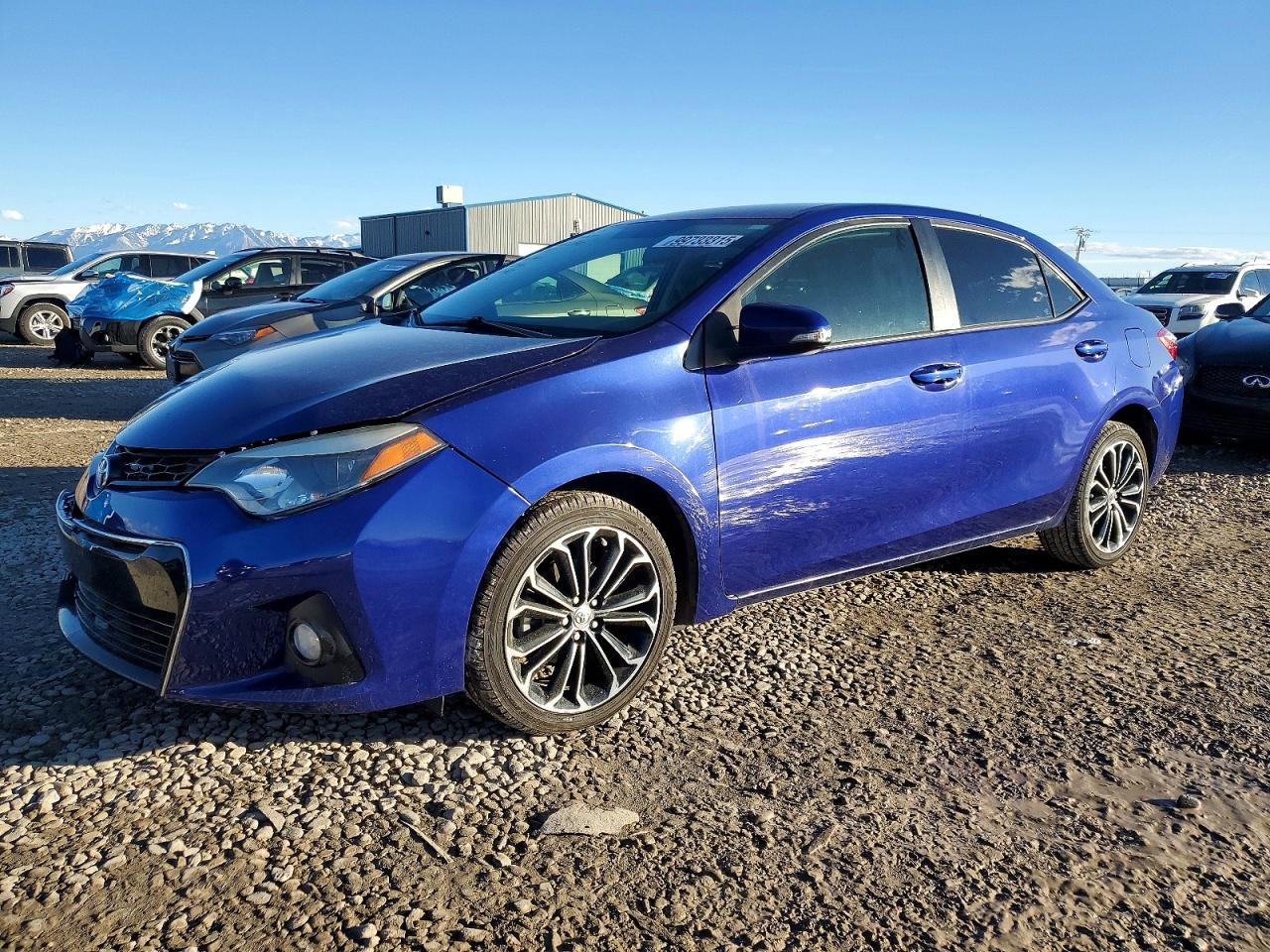 2015 TOYOTA COROLLA