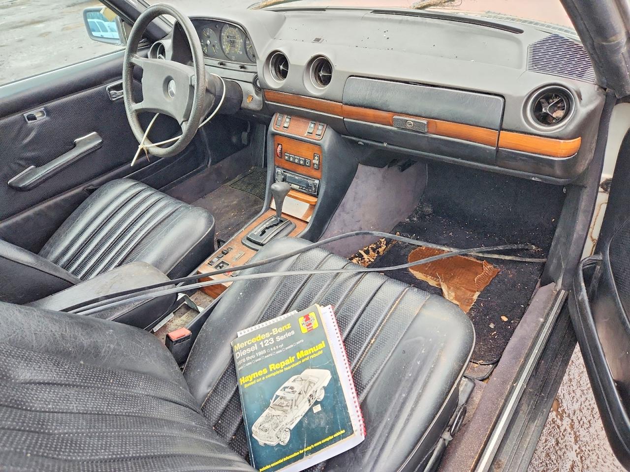 1985 MERCEDES-BENZ 300 CDT photo 8