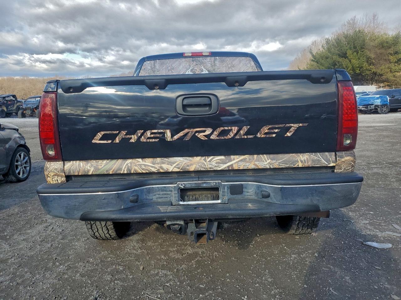 2005 CHEVROLET SILVERADO K1500 photo 6