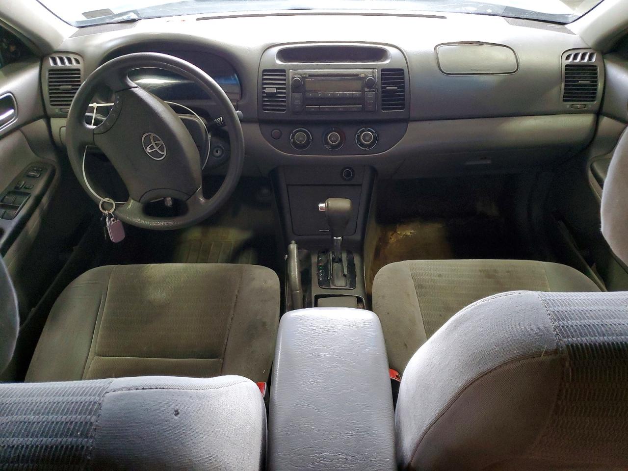 2005 TOYOTA CAMRY LE photo 8