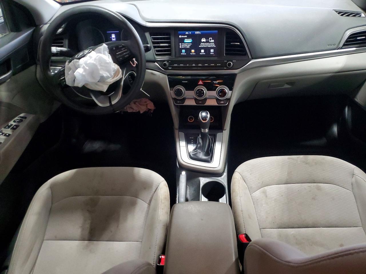 2019 HYUNDAI ELANTRA SEL photo 8
