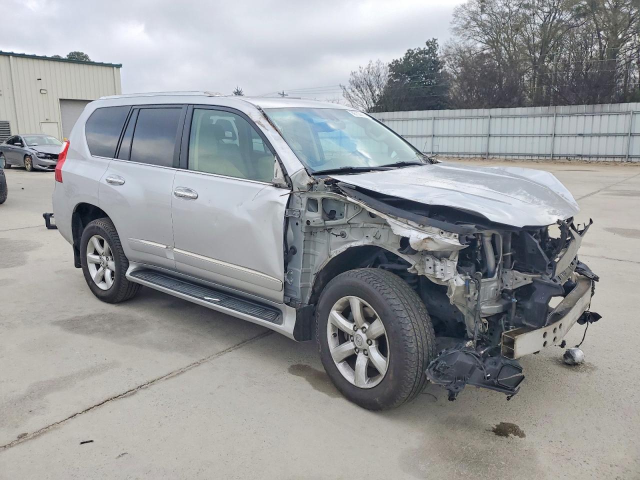 2011 LEXUS GX 460 photo 4