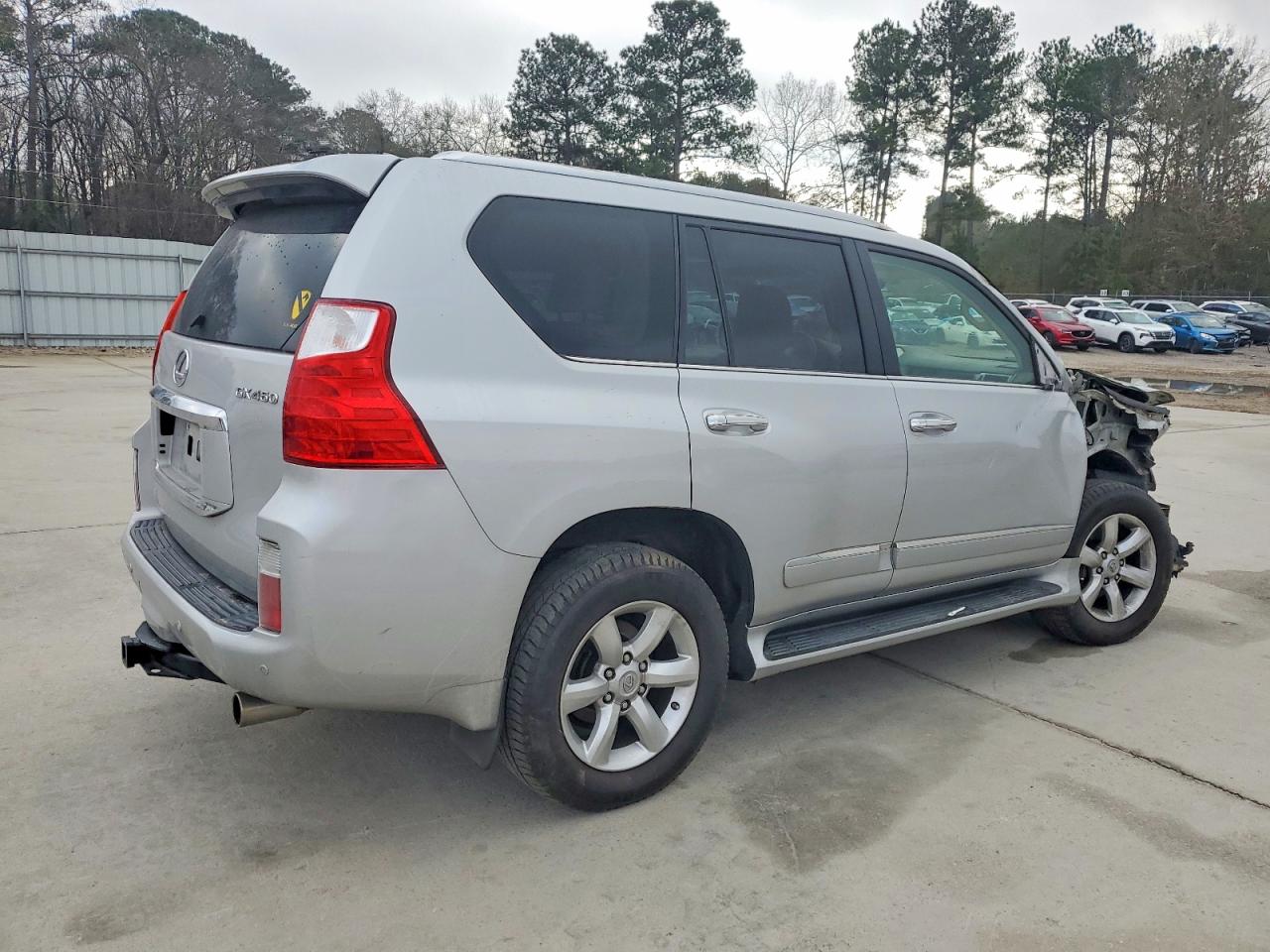 2011 LEXUS GX 460 photo 3