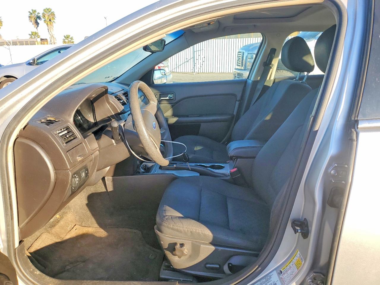 2011 FORD FUSION SE photo 7