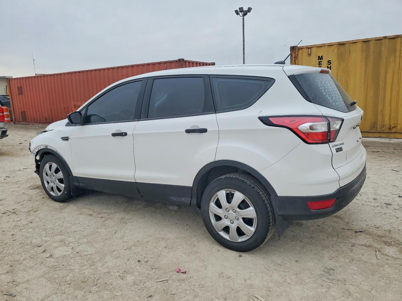 2018 FORD ESCAPE S photo 2