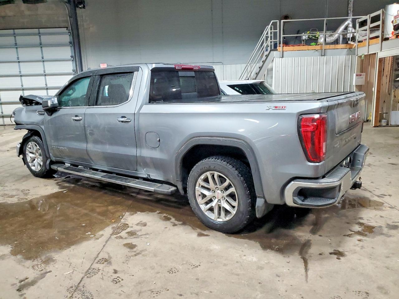 2022 GMC SIERRA LIMITED K1500 SLT photo 2