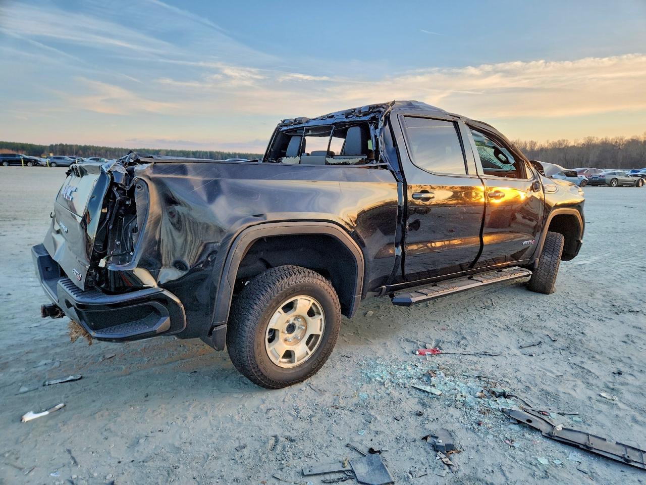 2021 GMC SIERRA K1500 AT4 photo 3