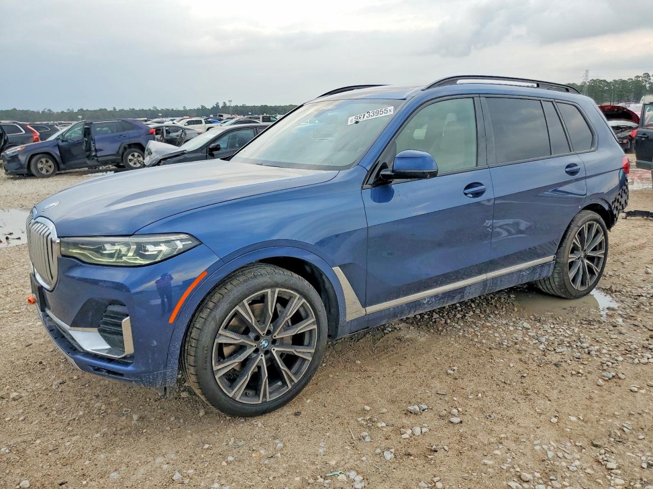 2022 BMW X7