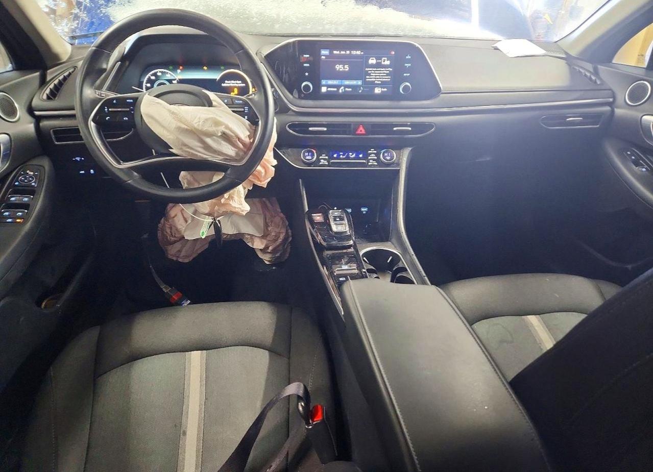 2020 HYUNDAI SONATA SEL photo 8