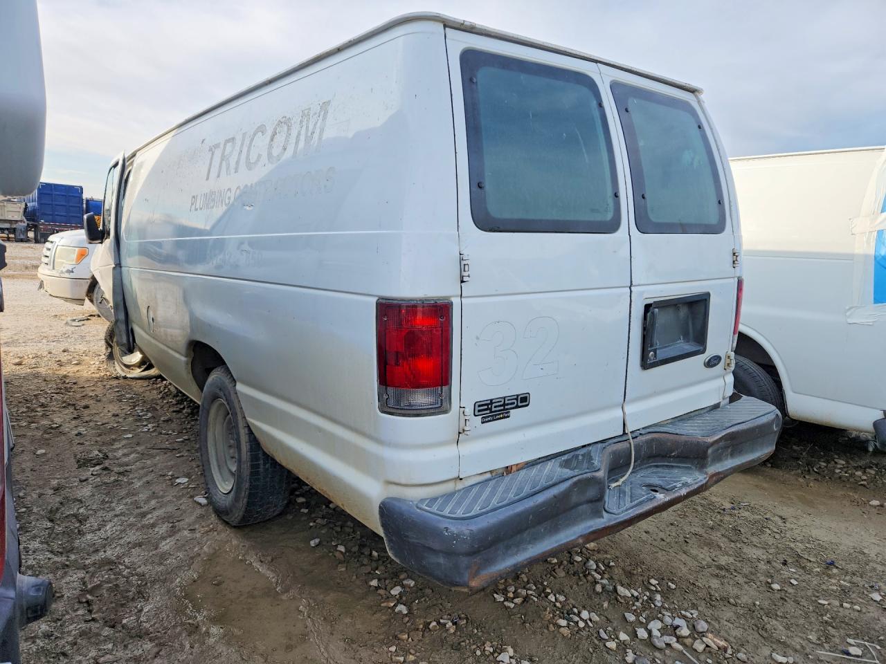 2005 FORD E250 UTILITY / SERVICE VAN photo 2