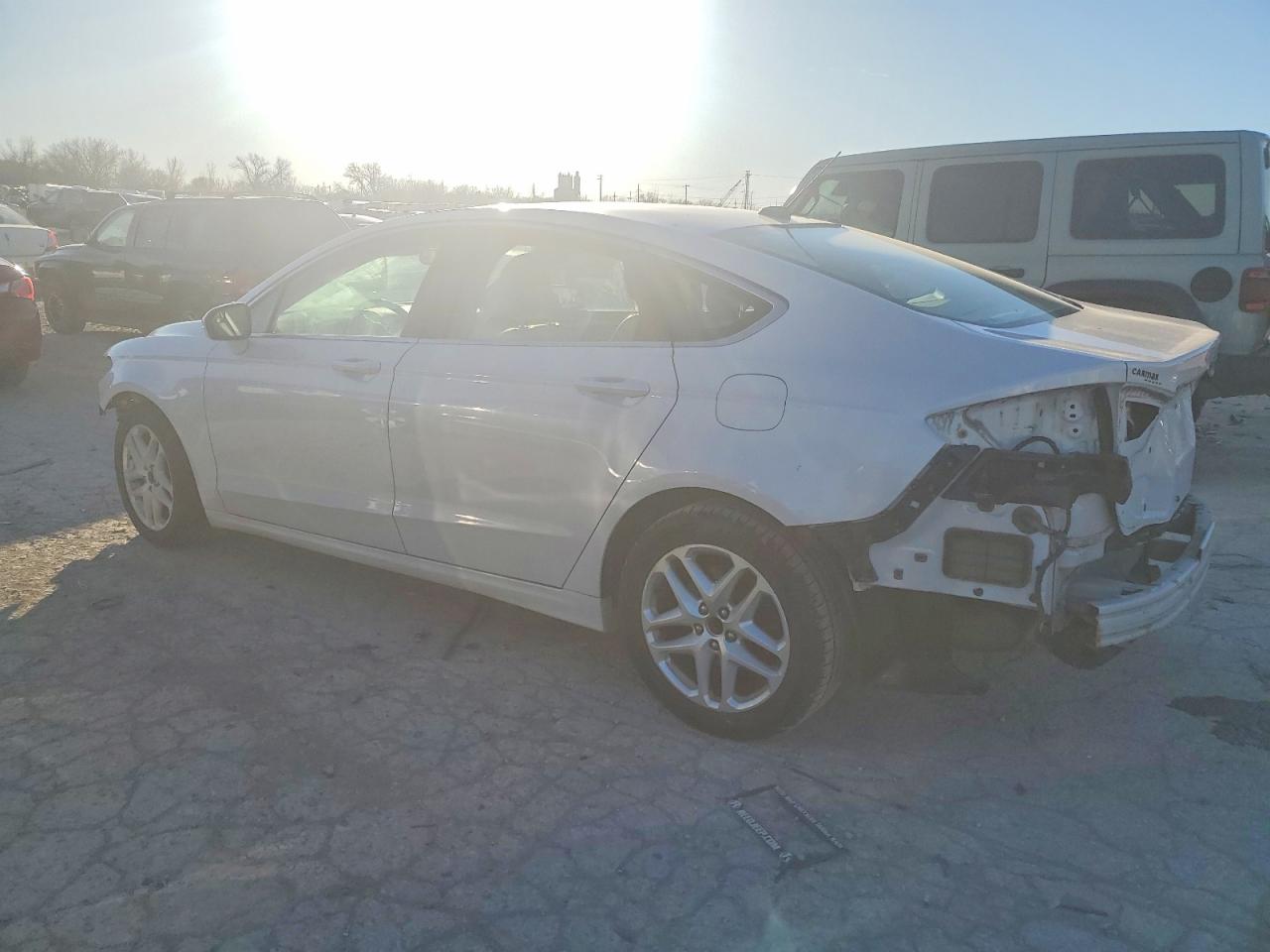2015 FORD FUSION SE photo 2