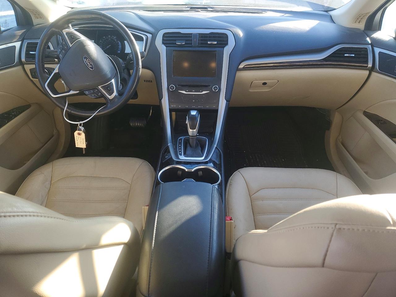 2015 FORD FUSION SE photo 8