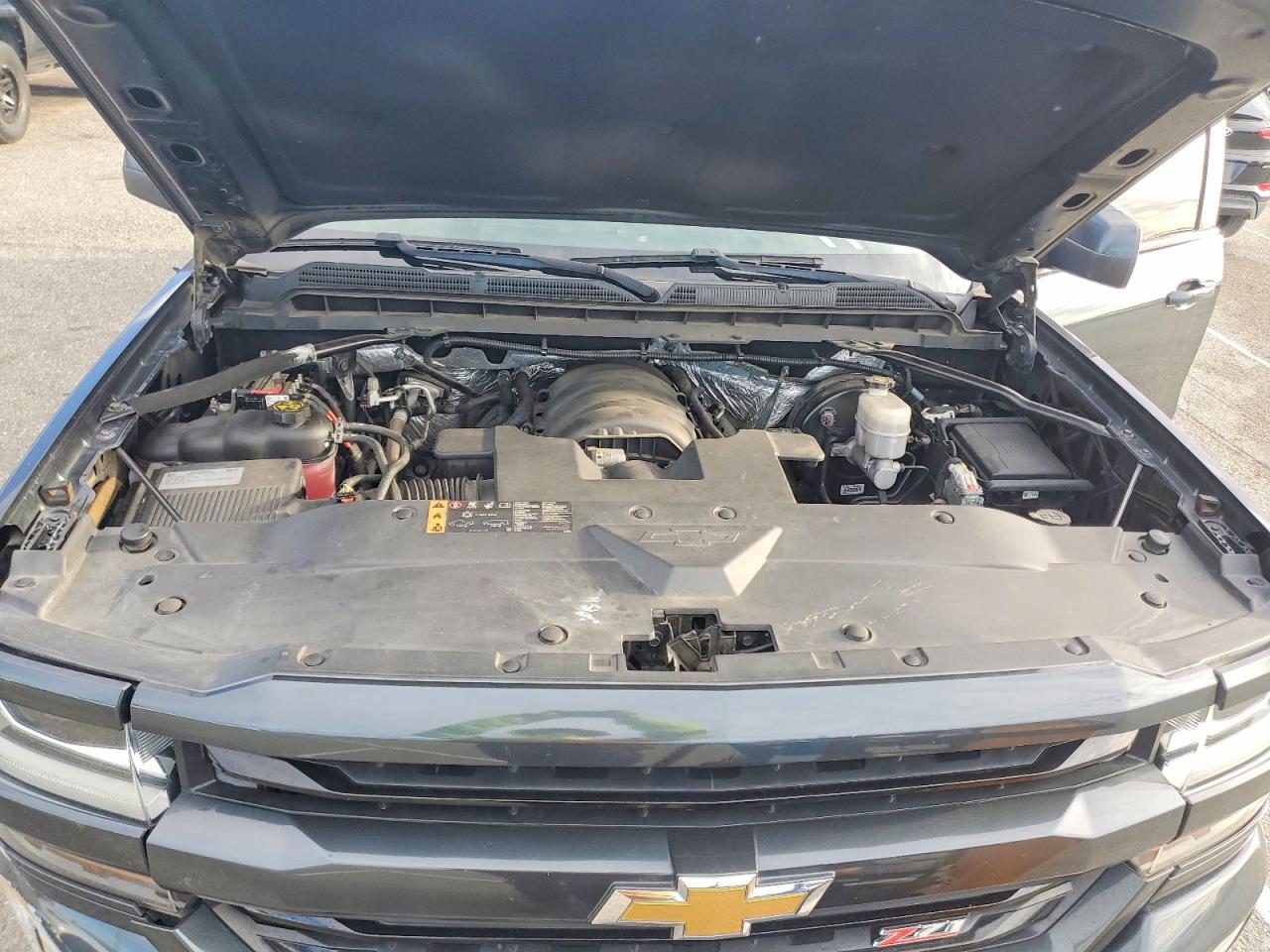 2017 CHEVROLET SILVERADO K1500 LT photo 11