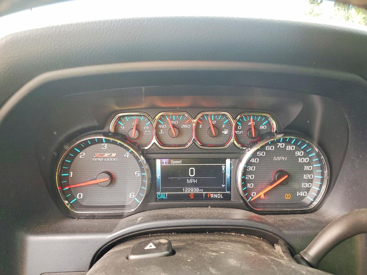 2017 CHEVROLET SILVERADO K1500 LT photo 9