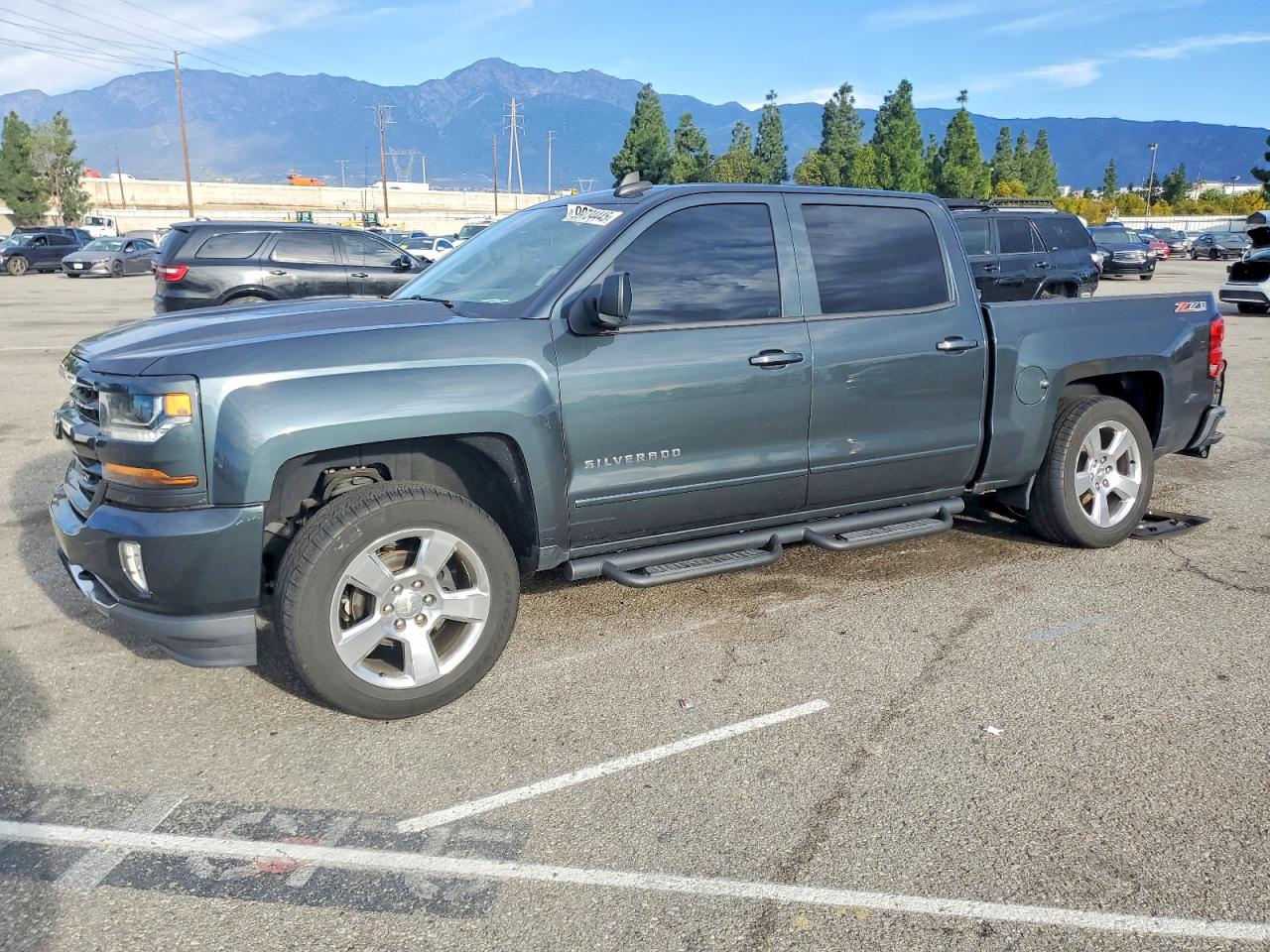 2017 CHEVROLET SILVERADO