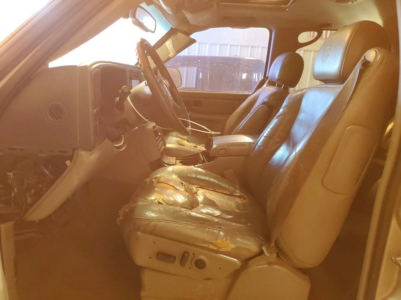 2004 CADILLAC ESCALADE LUXURY photo 7