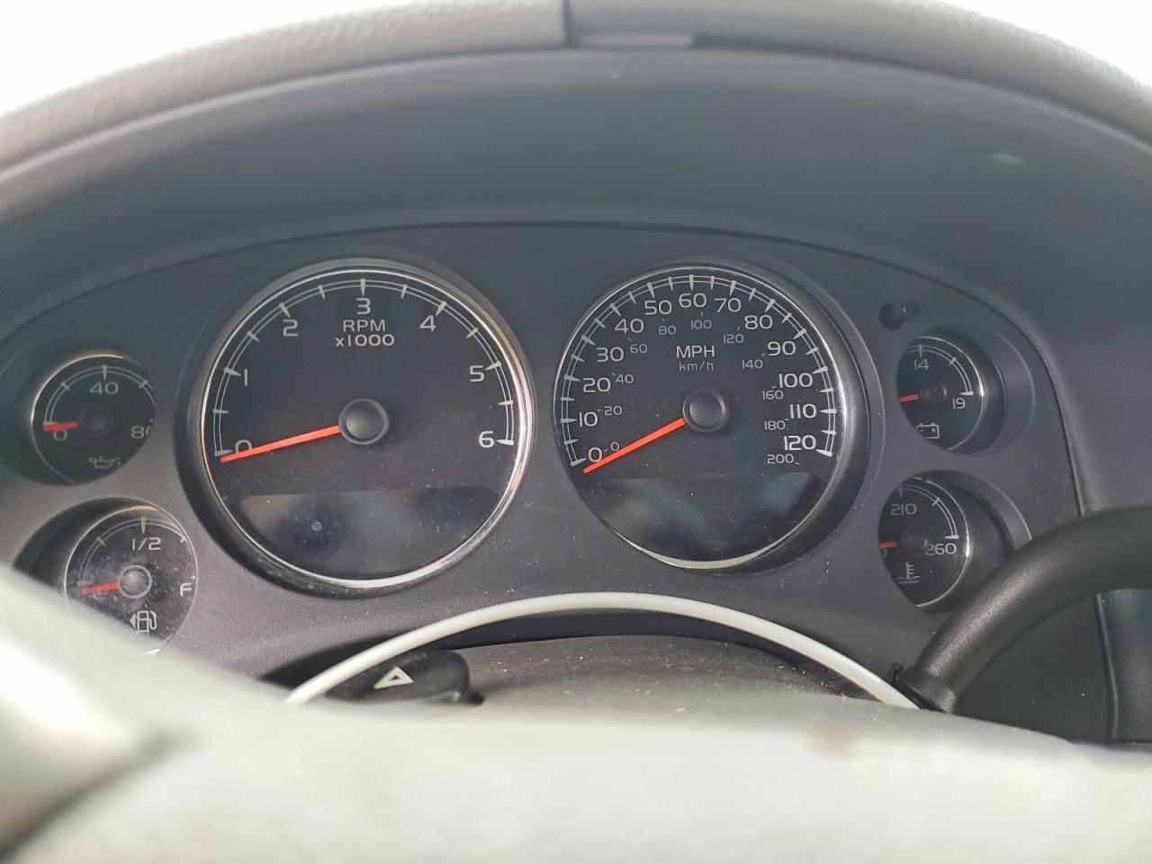 2008 GMC YUKON XL K1500 photo 9