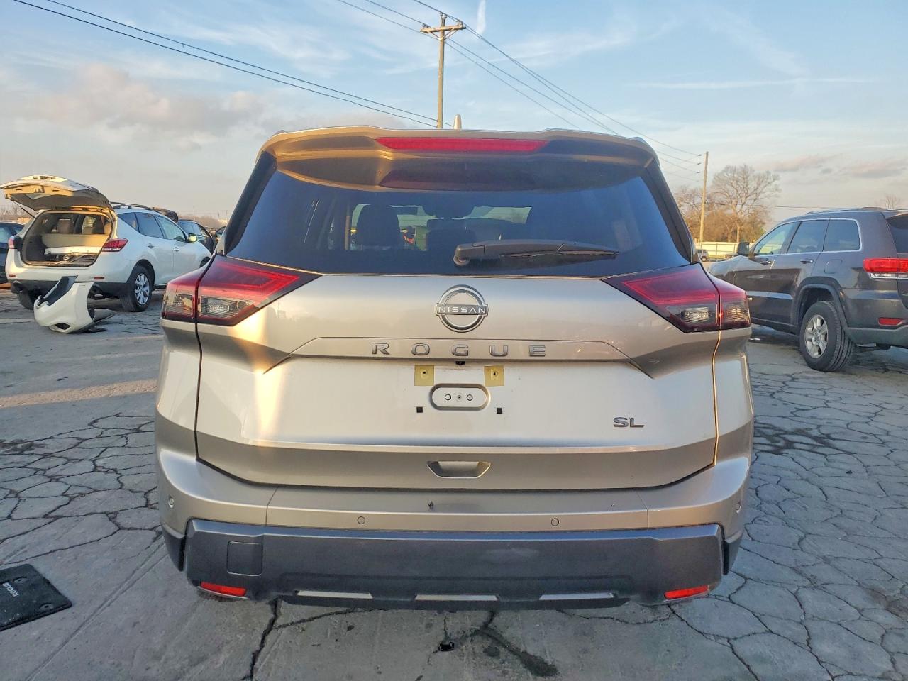 2025 NISSAN ROGUE SL photo 6