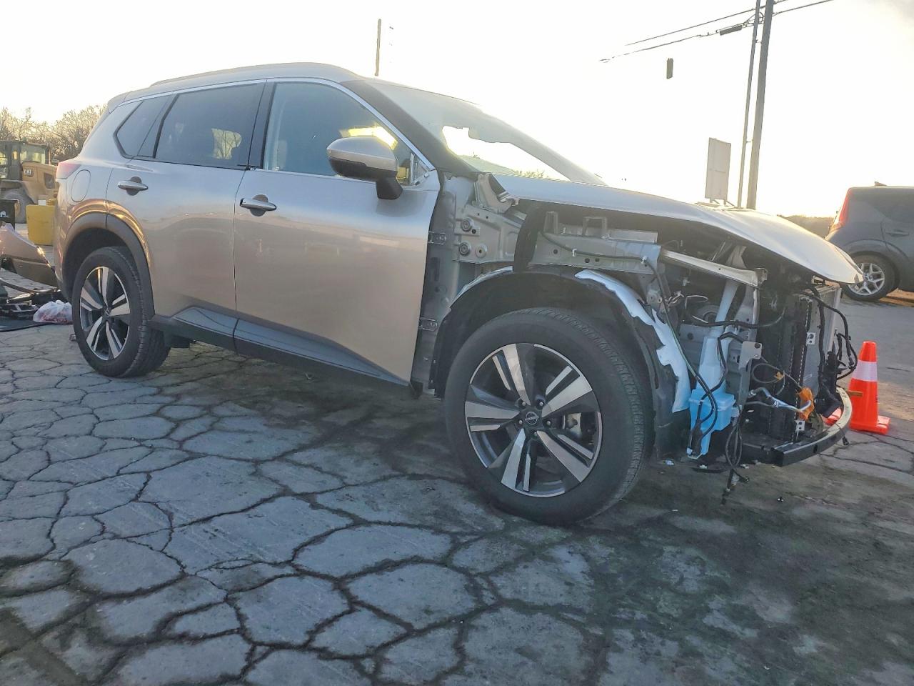 2025 NISSAN ROGUE SL photo 4