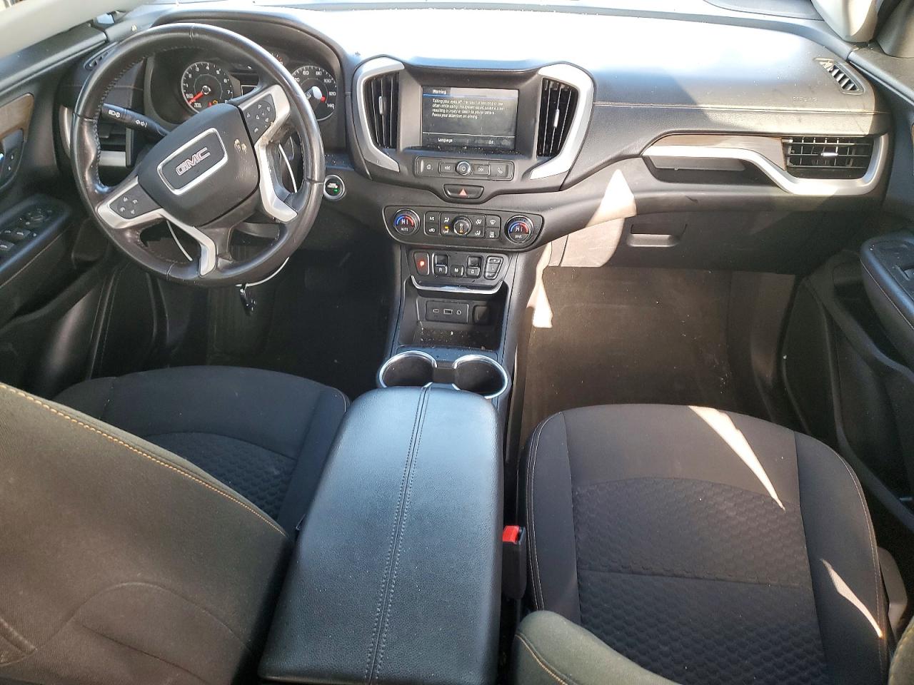 2018 GMC TERRAIN SLE photo 8