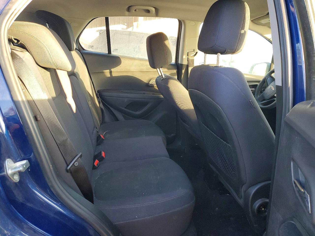 2017 CHEVROLET TRAX LS photo 11