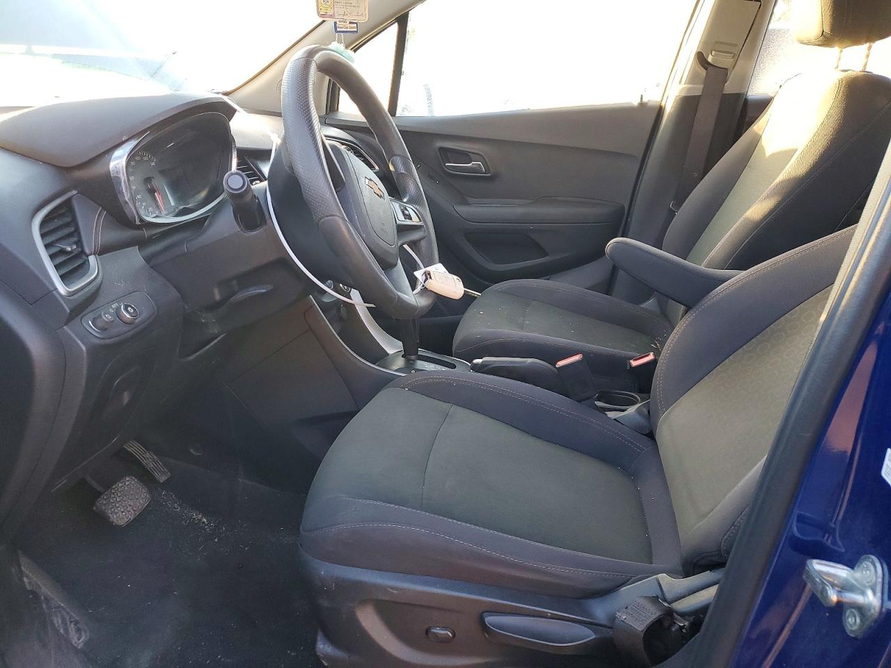 2017 CHEVROLET TRAX LS photo 7