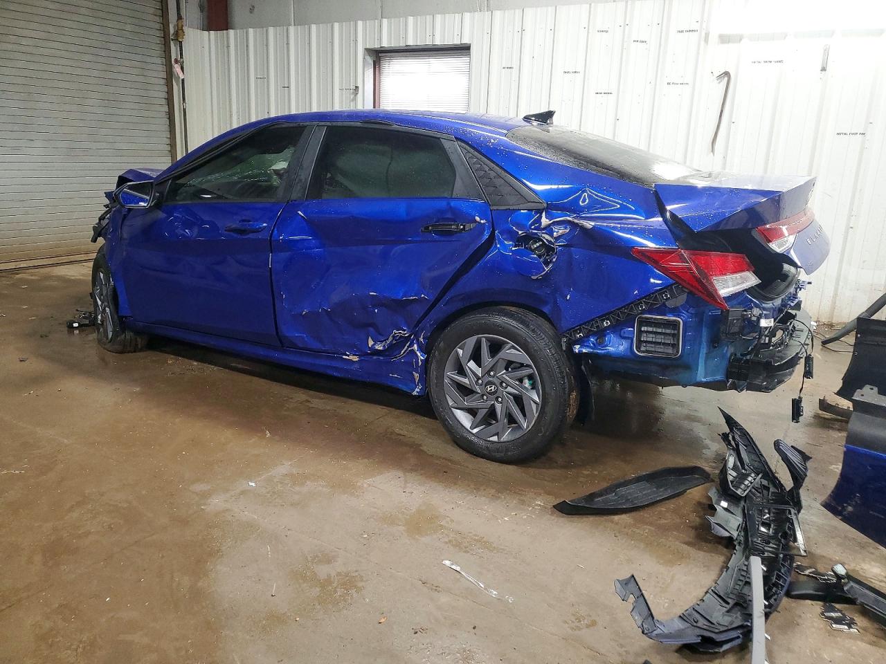 2024 HYUNDAI ELANTRA SEL photo 2