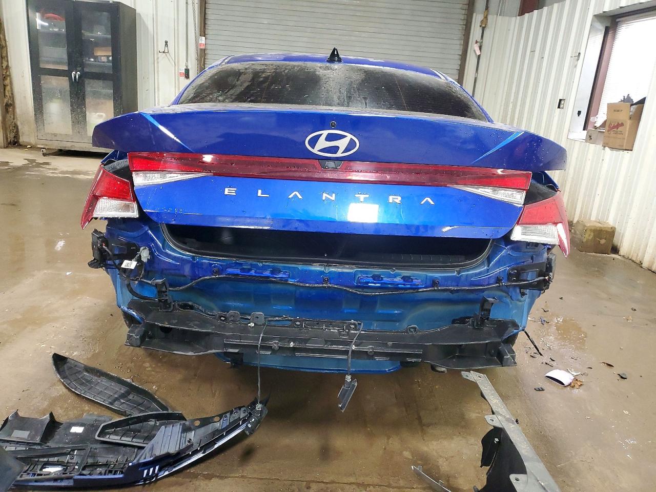2024 HYUNDAI ELANTRA SEL photo 6