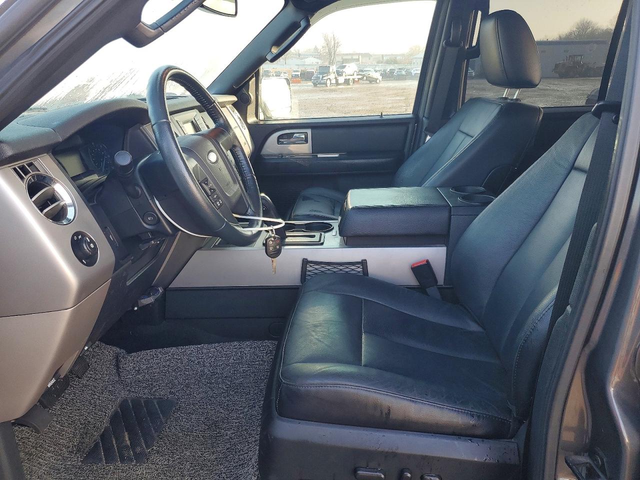 2017 FORD EXPEDITION XLT photo 7
