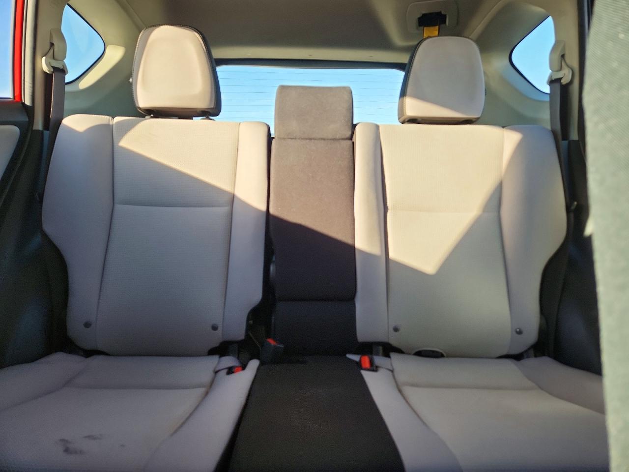 2016 TOYOTA RAV4 XLE photo 10