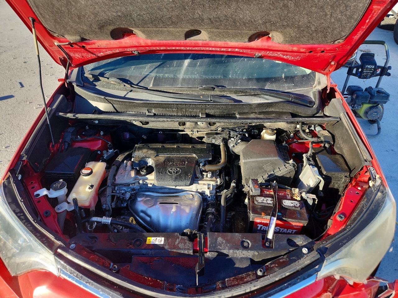 2016 TOYOTA RAV4 XLE photo 12