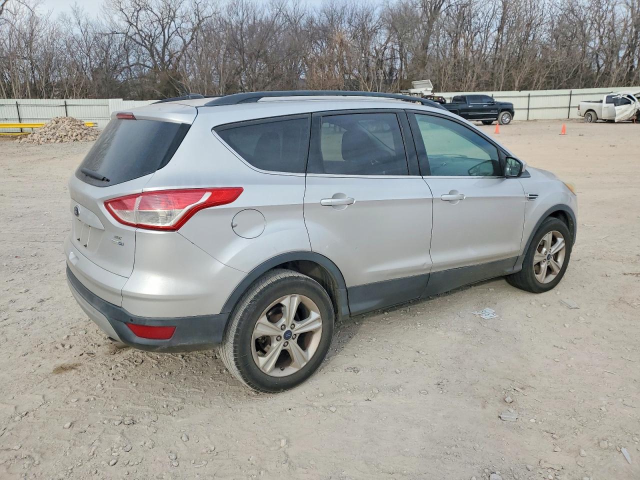 2015 FORD ESCAPE SE photo 3