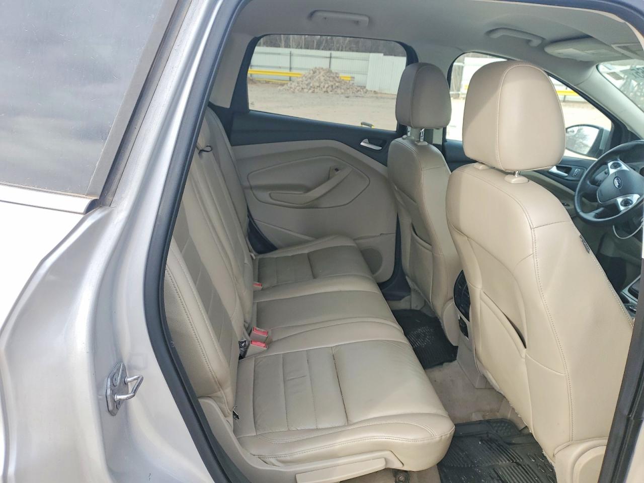 2015 FORD ESCAPE SE photo 11