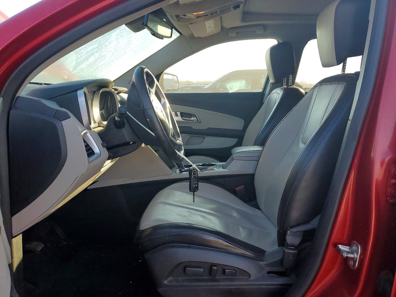 2014 CHEVROLET EQUINOX photo 7
