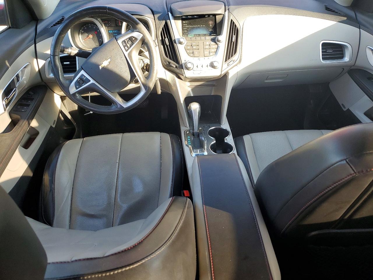 2014 CHEVROLET EQUINOX photo 8