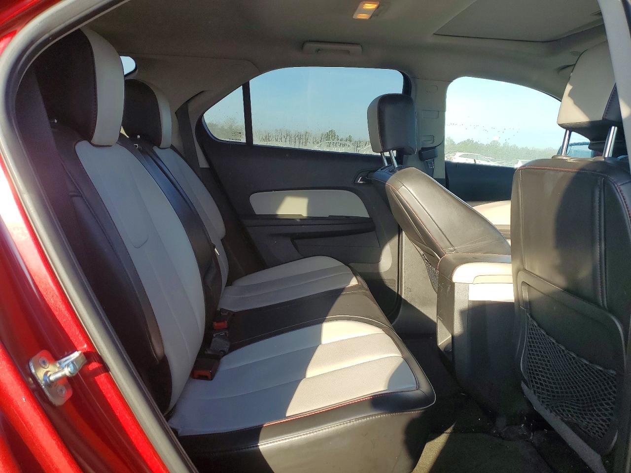 2014 CHEVROLET EQUINOX photo 11