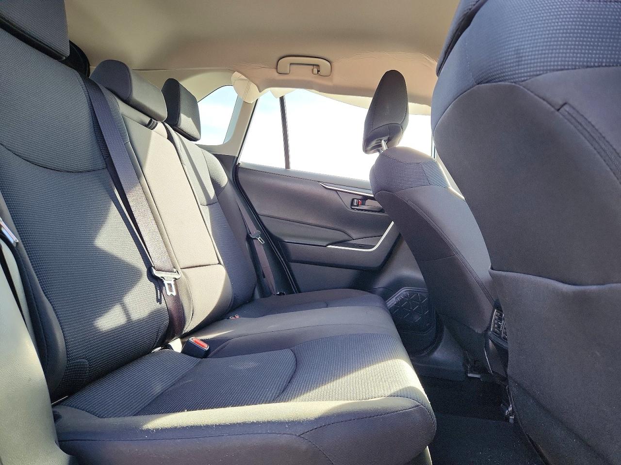 2025 TOYOTA RAV4 LE photo 11