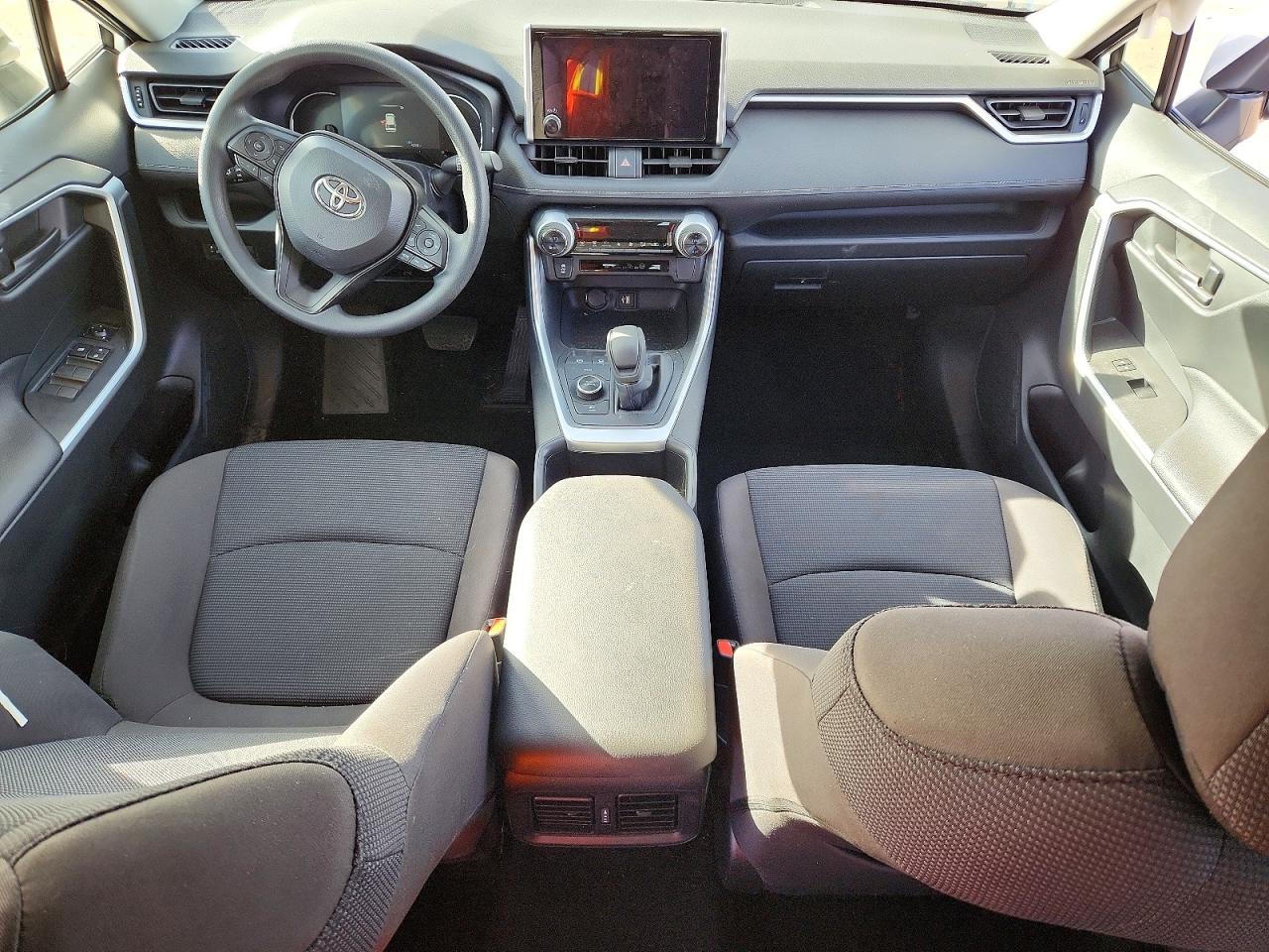 2025 TOYOTA RAV4 LE photo 8