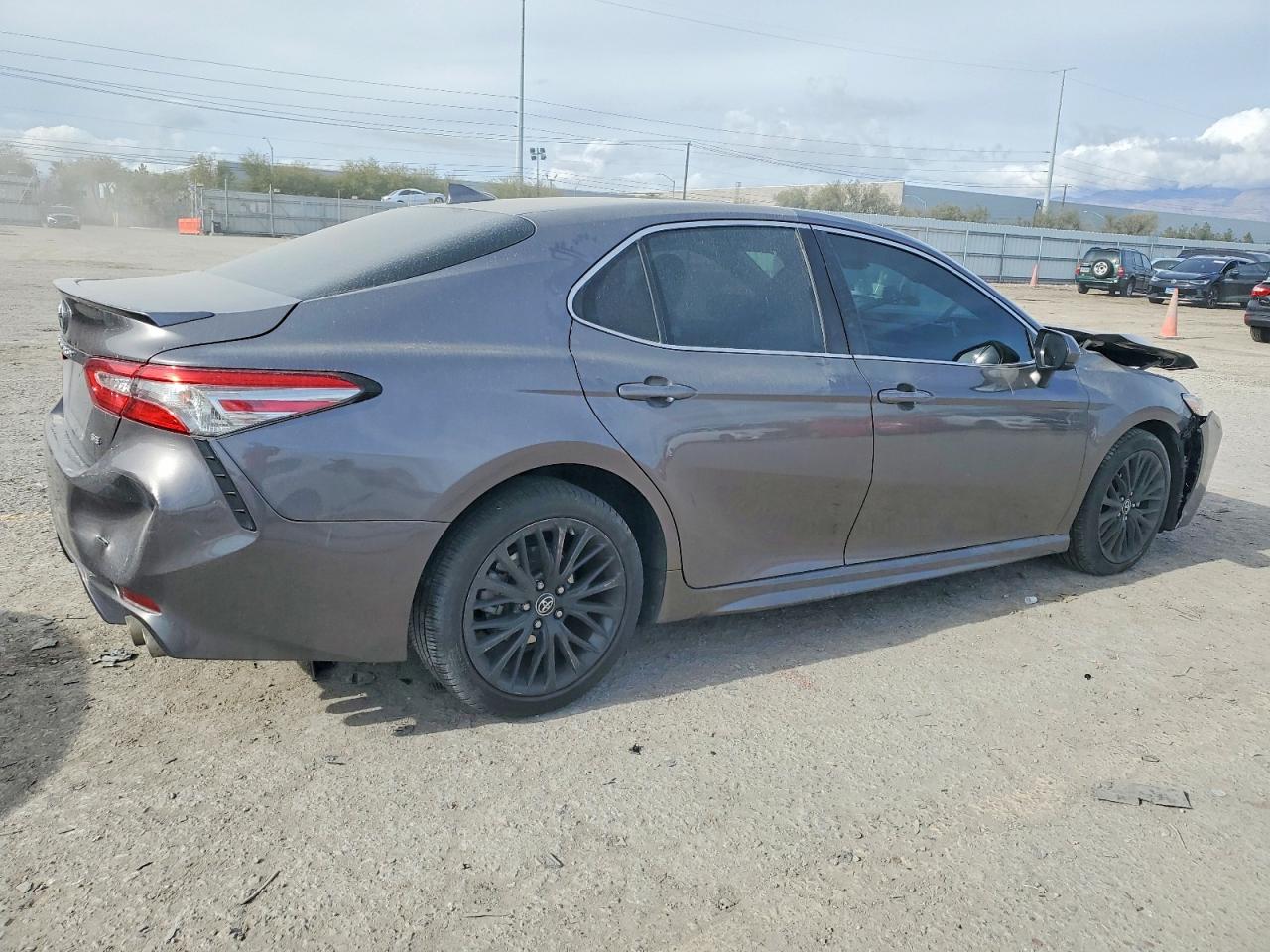 2019 TOYOTA CAMRY photo 7