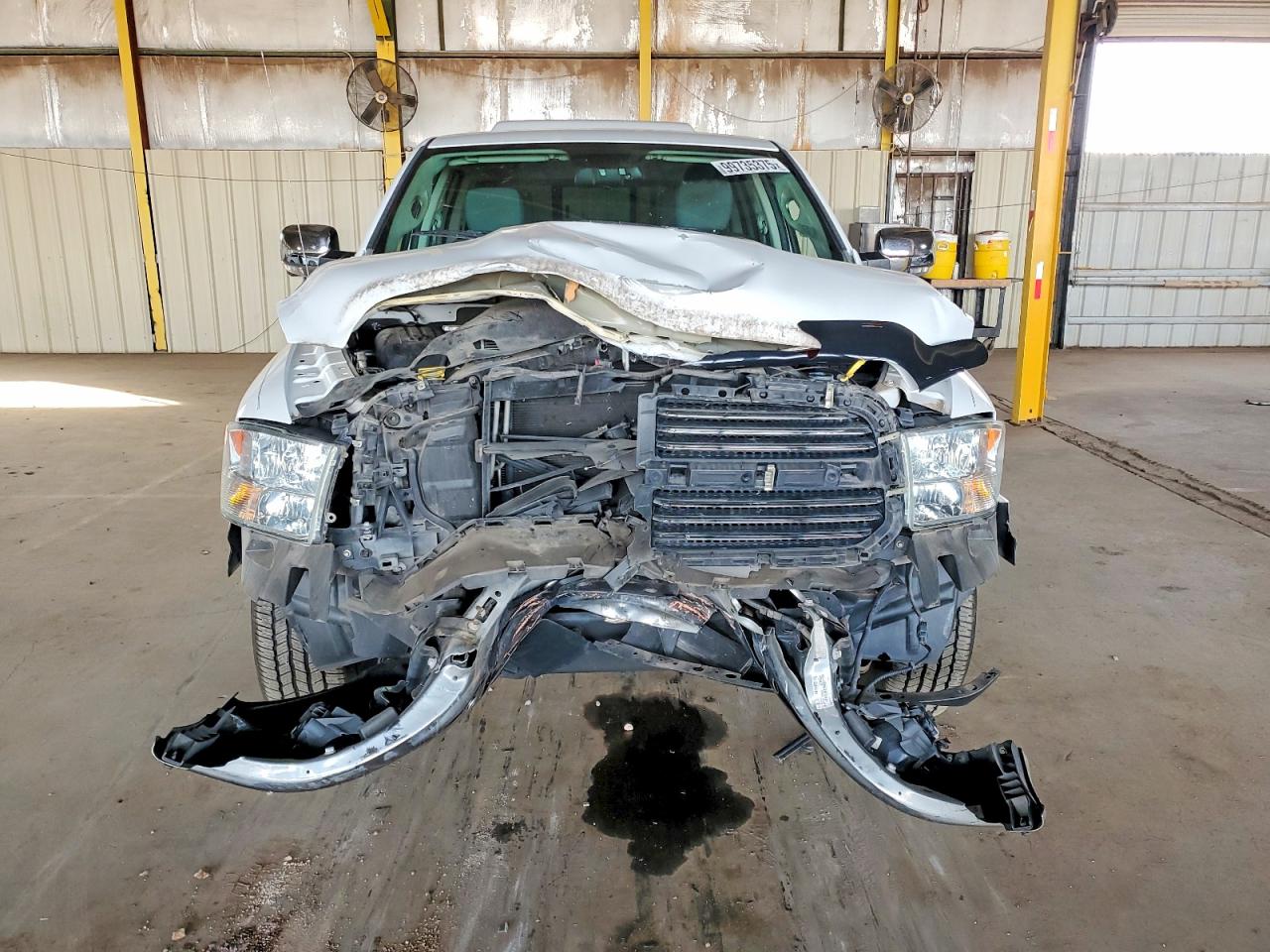 2015 RAM 1500 SLT photo 5