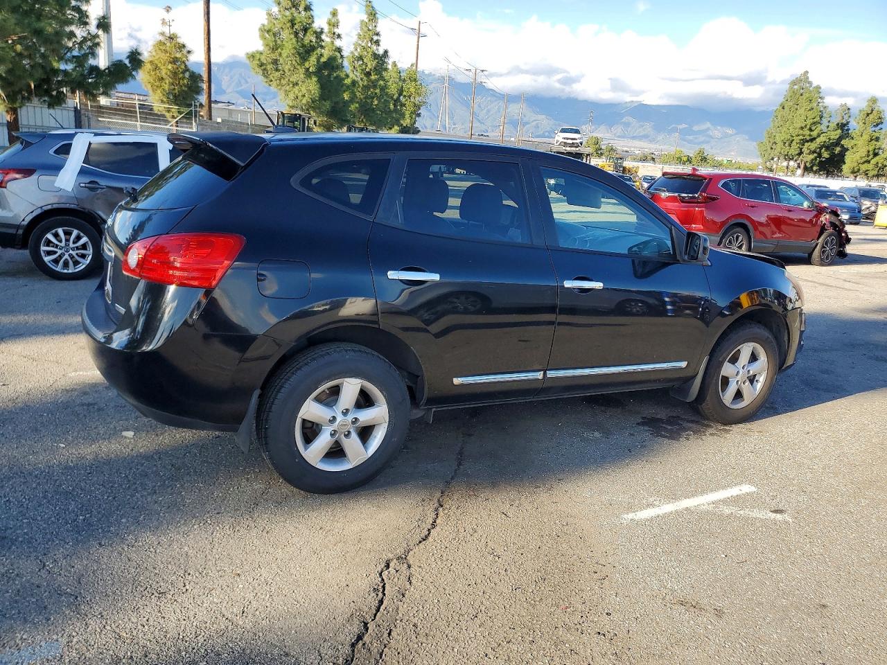 2013 NISSAN ROGUE S photo 3