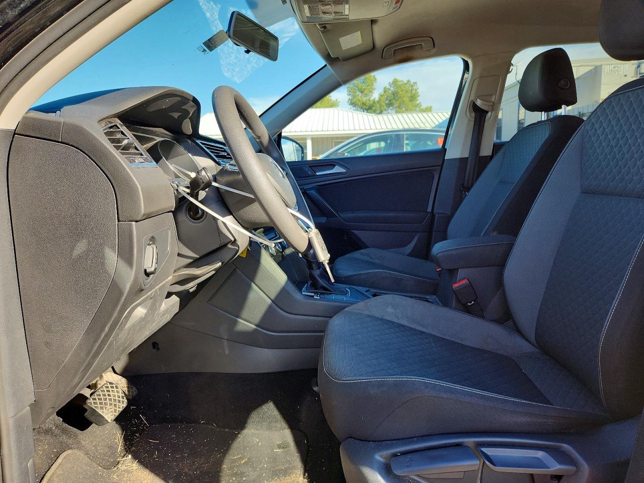 2021 VOLKSWAGEN TIGUAN S photo 7