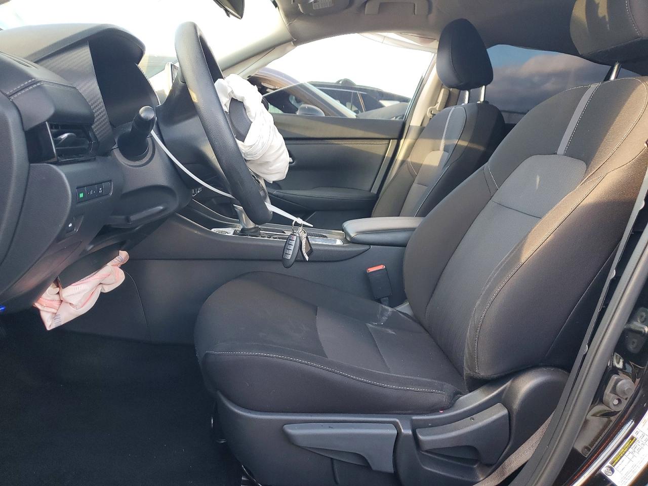 2024 NISSAN SENTRA SV photo 7