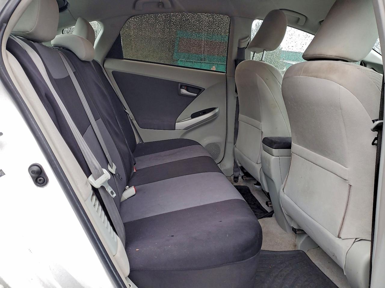 2011 TOYOTA PRIUS photo 10