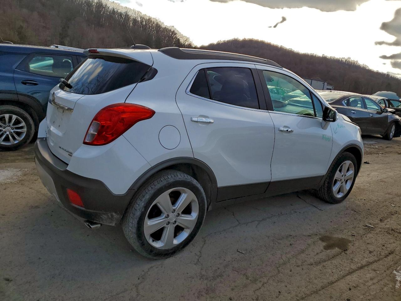 2016 BUICK ENCORE CONVENIENCE photo 3