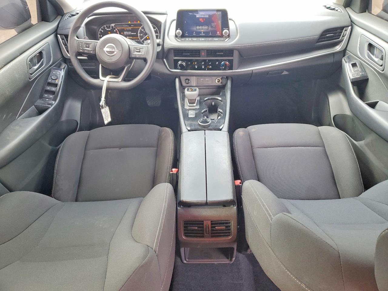 2024 NISSAN ROGUE S photo 8