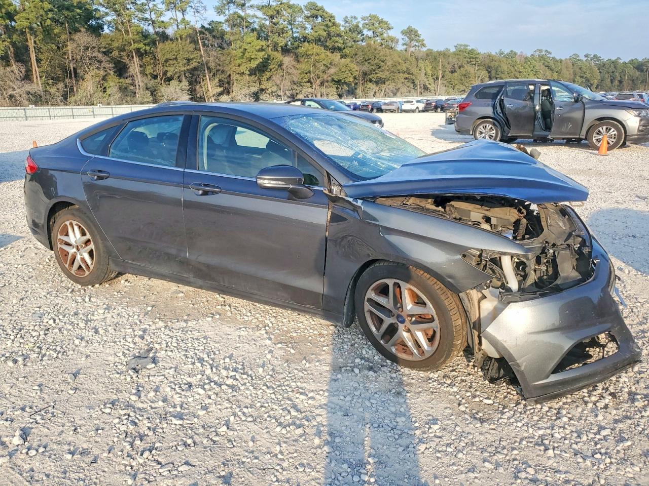 2016 FORD FUSION SE photo 4